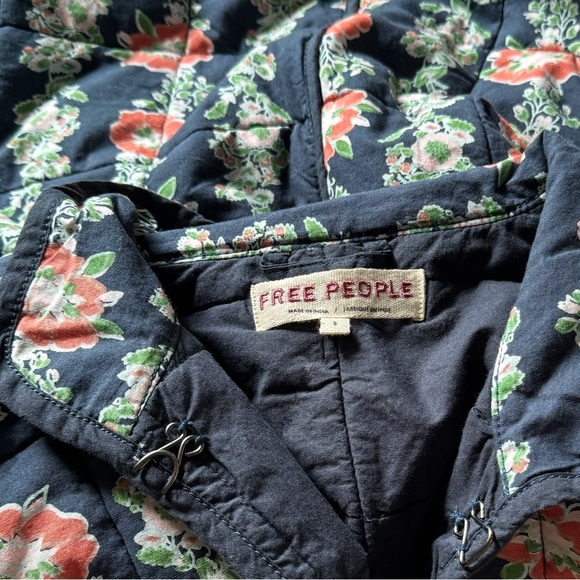 SOLD Free People Chloe Jacket - Picture 2 of 3